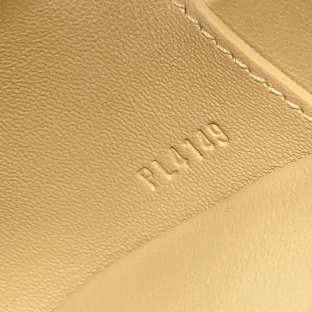 Louis Vuitton Petite Boite Chapeau Epi Handbag - Picture 10 of 15